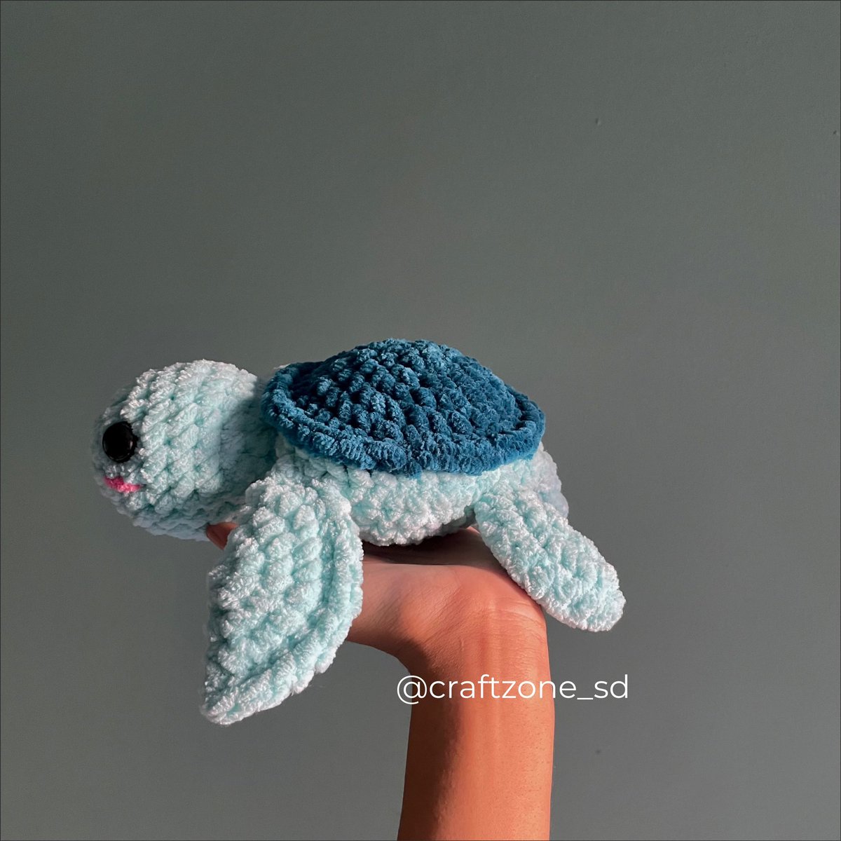 Blue turtle 💕
Available now
For orders: +20 100 2816965
Or the link:

wa.me/message/6VMJME…