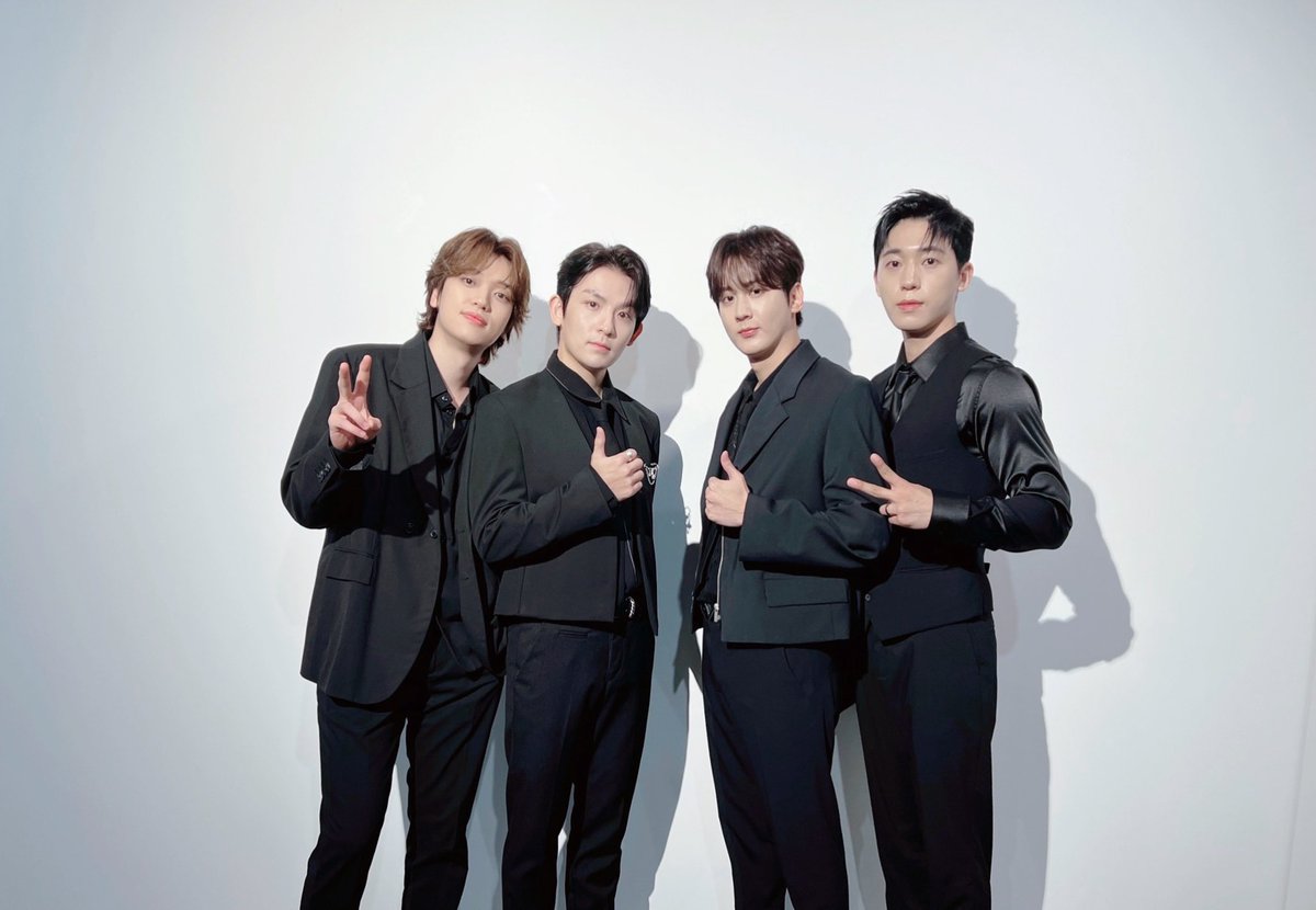 틴탑(TEEN TOP) tweet media