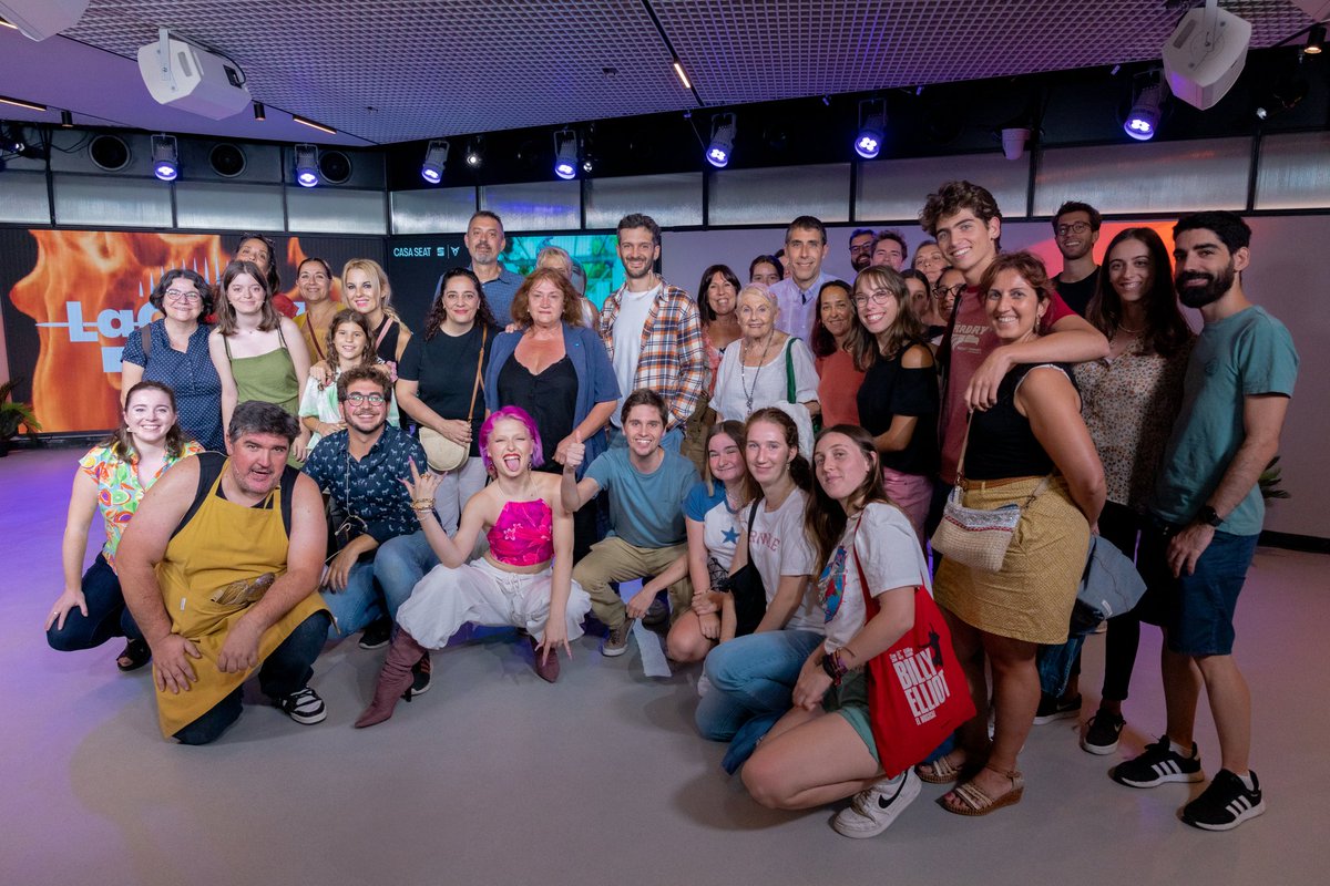 🙏Moltes gràcies a tots els que vau venir a veure La Graella dimecres passat amb la <a href="/sofiiacoll/">Sofia Coll</a> 

👉La pròxima Graella la farem el 26 d'octubre, estigueu atents que en breu publicarem el formulari per venir de públic