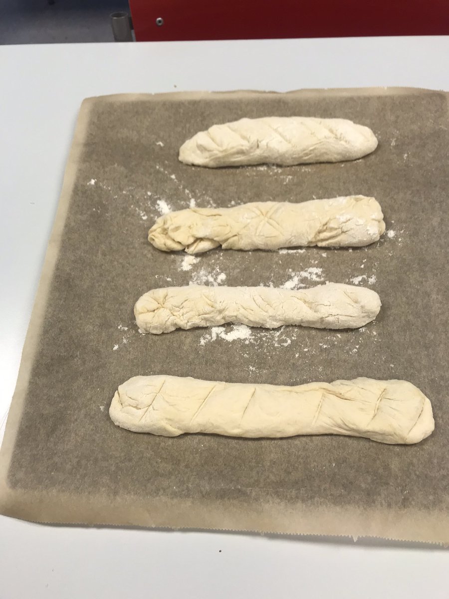 _pkory_'s tweet photo. Kulttuuria ja leivontaa. Tasty trip around the world! Kädet taikinaan ja tekemisen meininkiä.  -Nina Pirttinokka https://t.co/NPoK3V3t59