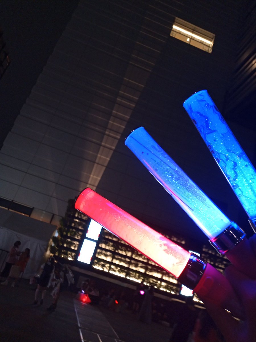 _ao_colon's tweet photo. まさかのアリーナ席でした😭
とても楽しかったです🎶ころちゃんの��件はちょっと笑ってしまいました☺️ https://t.co/6KtdPoV9Tu