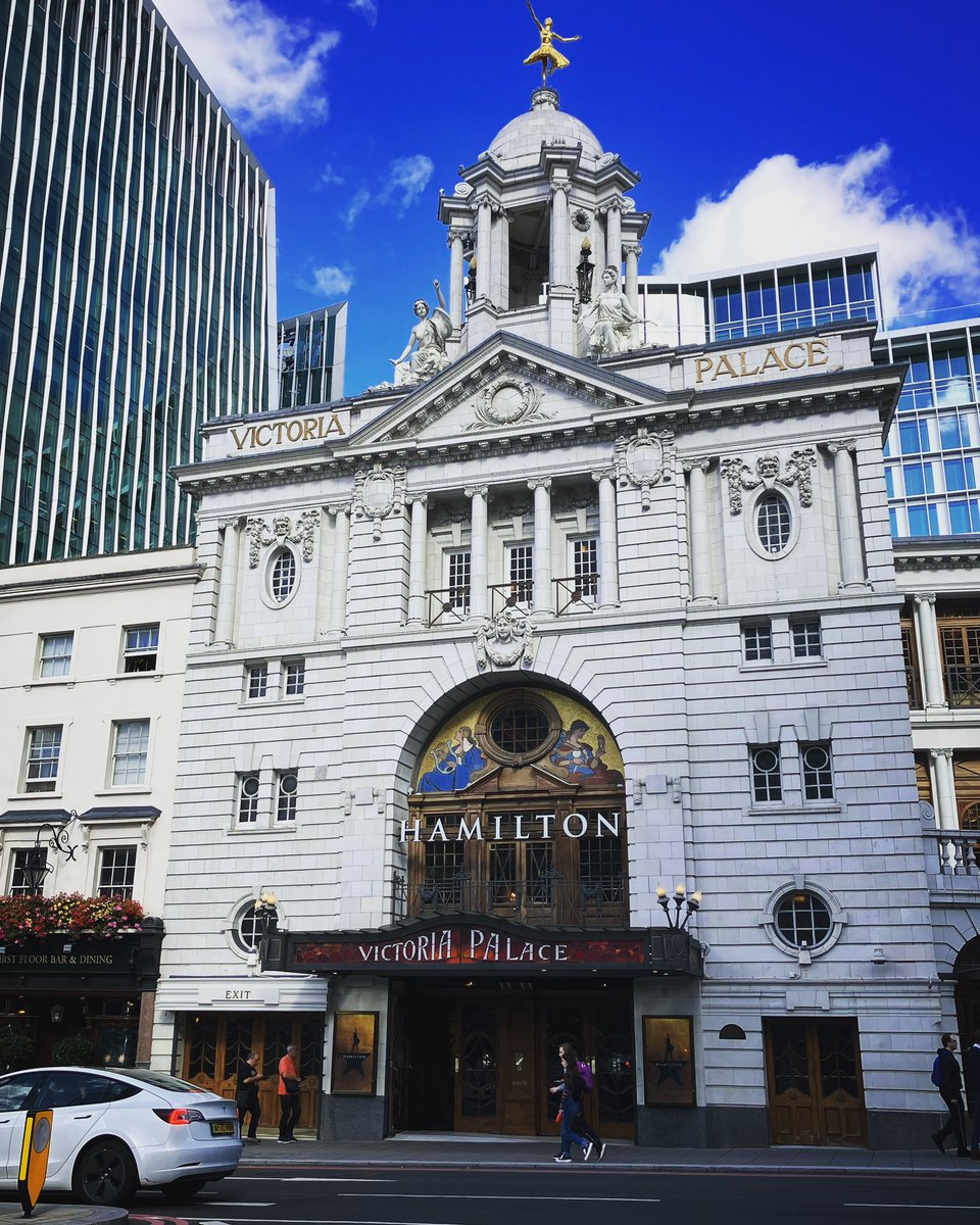 You can’t beat a Saturday matinee. I’m looking forward to my first visit to #VictoriaPalaceTheatre to see <a href="/HamiltonMusical/">Hamilton</a> this afternoon. It’s going to be so helpful having this fresh in my mind when I discuss it with students later this semester. #theatre #WestEnd #LondonBaby♥️