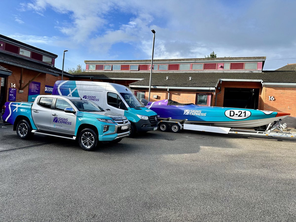 Wishing <a href="/ianbrusby/">Ian Brusby</a> and Nick Haynes of Rough Cut Racing Offshore Powerboat Team a fantastic weekend at the #UKOPRA_Official #SouthamptonBoatShow 

#ukopra #southamptonuk #signsexpress #vinylgraphics #plymouthuk #ivybridge #totnes #dartmouth #dartmouthdevon