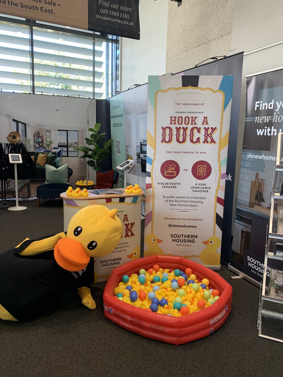 Quacksley’s back 🐥

He’d love to meet you all and give you one of our goodie bags – find him at our Southern stand (stand 10) 🐤

@ldnhomeshow @sharetobuy