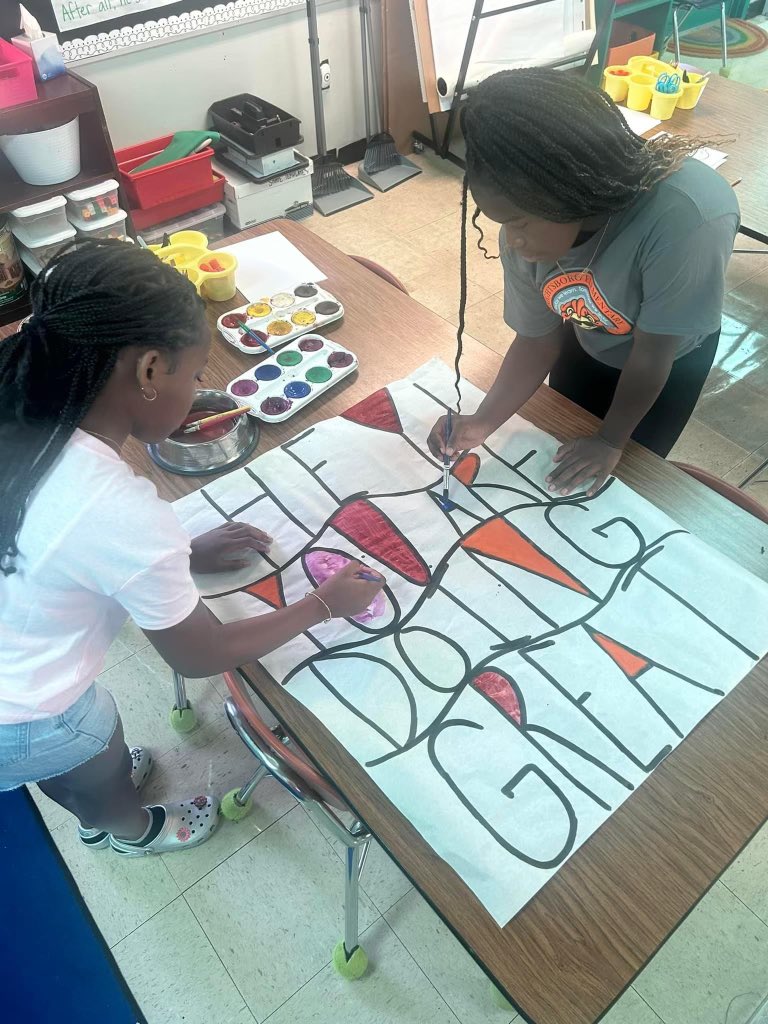 WrightsboroE's tweet photo. Students from several of our 4th and 5th grade classes worked together to create art that we could proudly hang up around our school. 🖼️ 🎨 https://t.co/5JpmWvKZHB