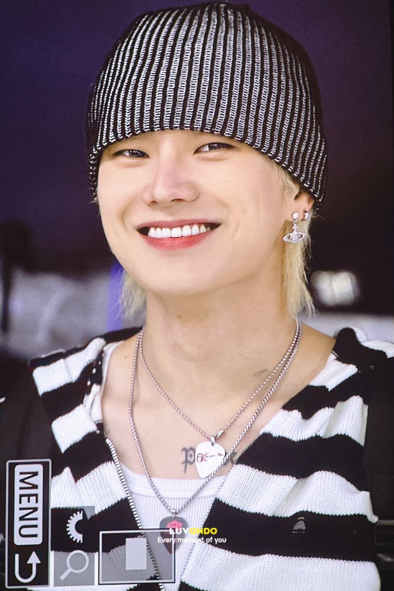 there are tears in my eyes? happiness always looks good on you, hanse