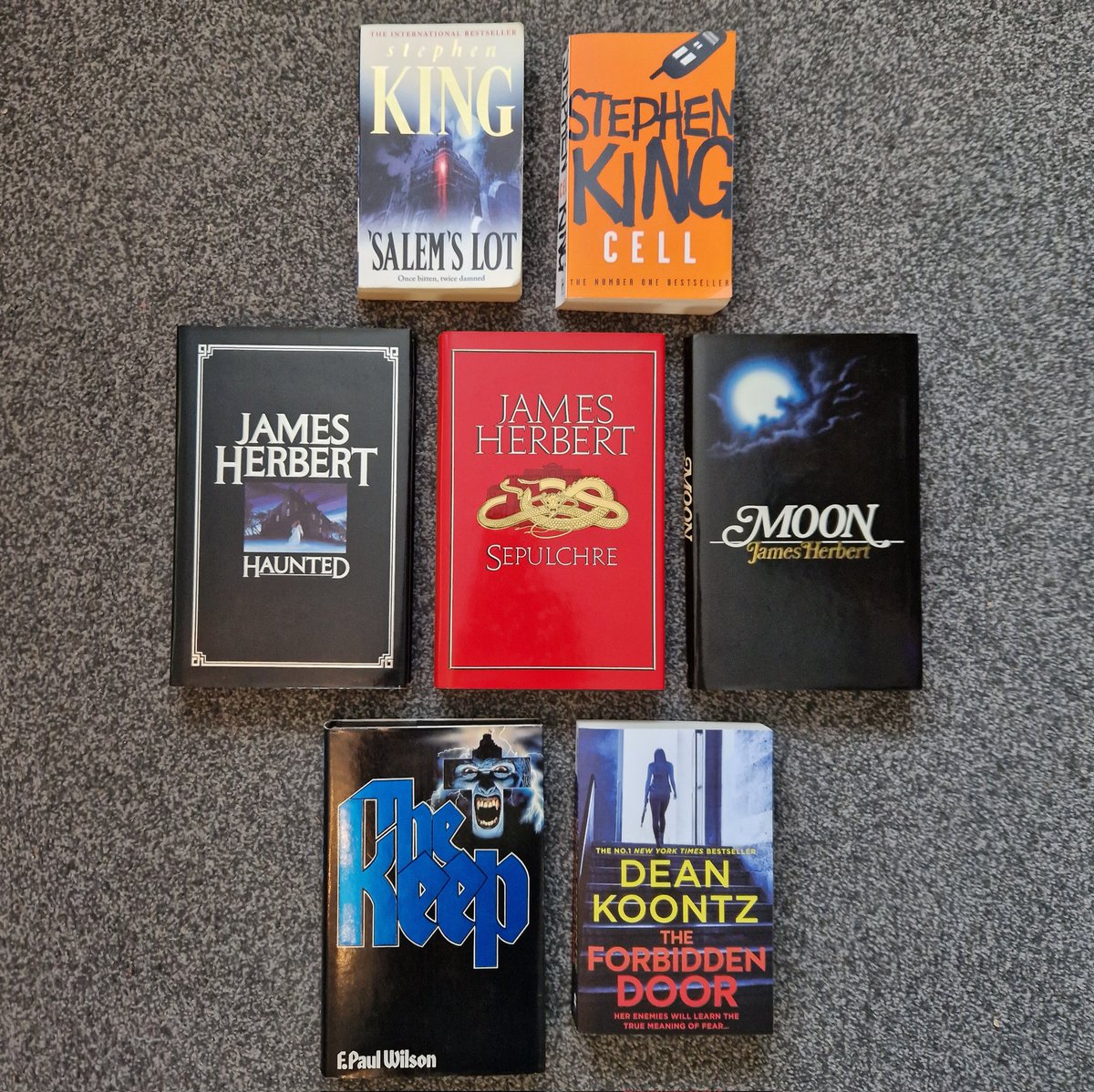 interghost's tweet image. Trying not to pick up too many #HardBacks these days as prefer reading #Paperbacks but these #JamesHerbert #books were too cool to pass up, and look to be #1stEdition
Also, a couple of #StephenKing #DeanKoontz and a #FPaulWilson too