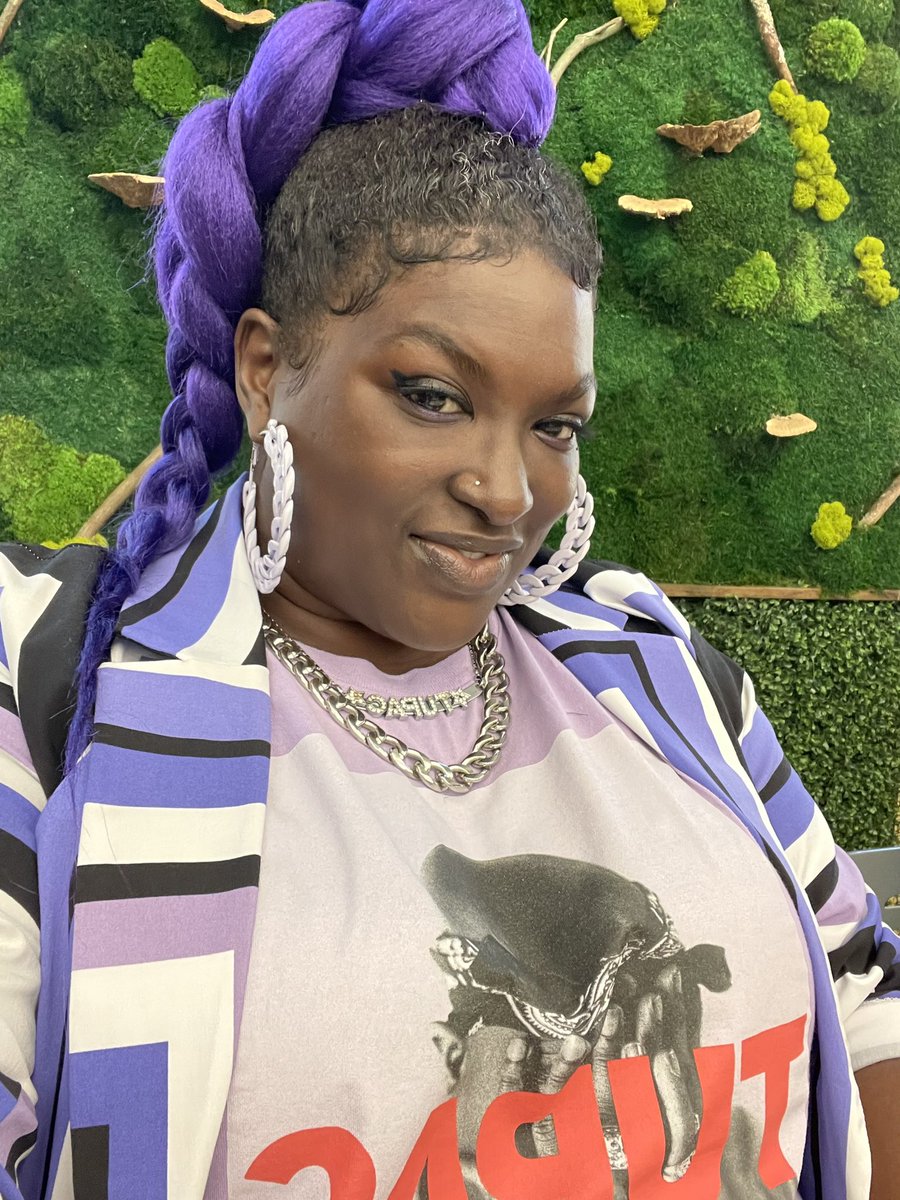 AlltheFlyThings's tweet image. I love the #Inkubator! 

I was nervous but yesterday’s workshop went well &amp;amp; tbh it’s a major flex to me to be recognized &amp;amp; taken seriously as a writer in Cleveland. 

The love sometimes is overwhelming but it’s motivational af 

And Ima bring hip hop w/me every time 💯