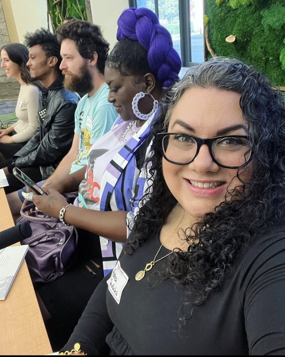 AlltheFlyThings's tweet image. I love the #Inkubator! 

I was nervous but yesterday’s workshop went well &amp;amp; tbh it’s a major flex to me to be recognized &amp;amp; taken seriously as a writer in Cleveland. 

The love sometimes is overwhelming but it’s motivational af 

And Ima bring hip hop w/me every time 💯