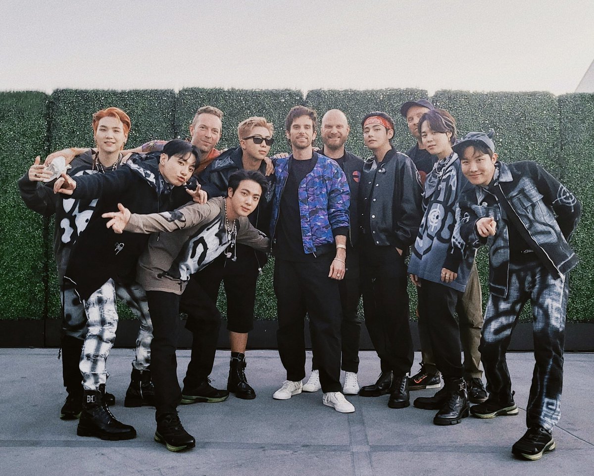 charts_k's tweet photo. "My Universe", @BTS_twt and @coldplay's Grammy-nominated No.1 hit, was released 2 years ago today! https://t.co/t3mIYU0tWm