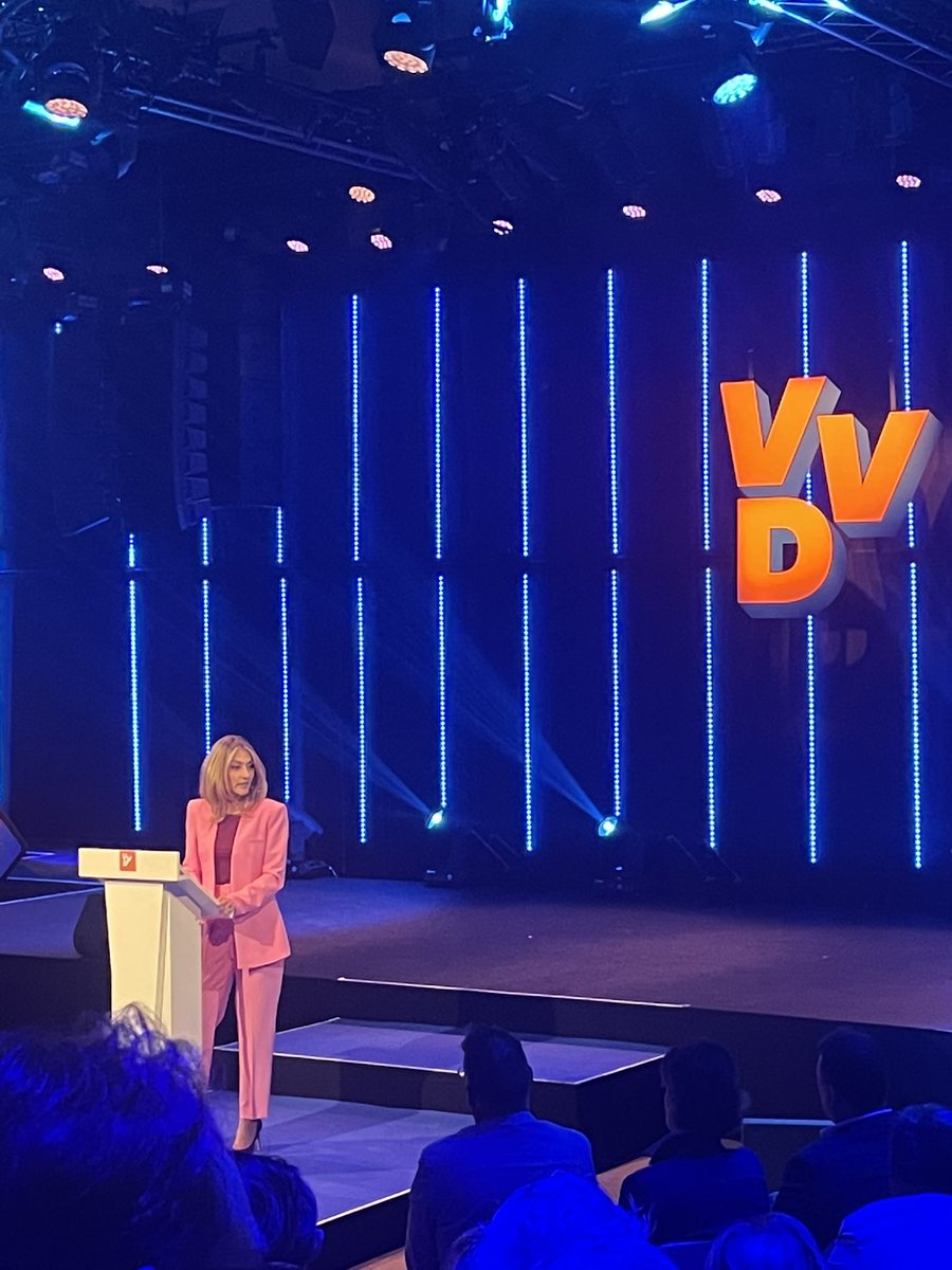 Op naar een nieuwe fase voor de VVD! 
Ik zie het! En ik sta aan jouw kant! Wat een kracht en energie!
Go, <a href="/DilanYesilgoz/">Dilan Yesilgöz - Zegerius</a>