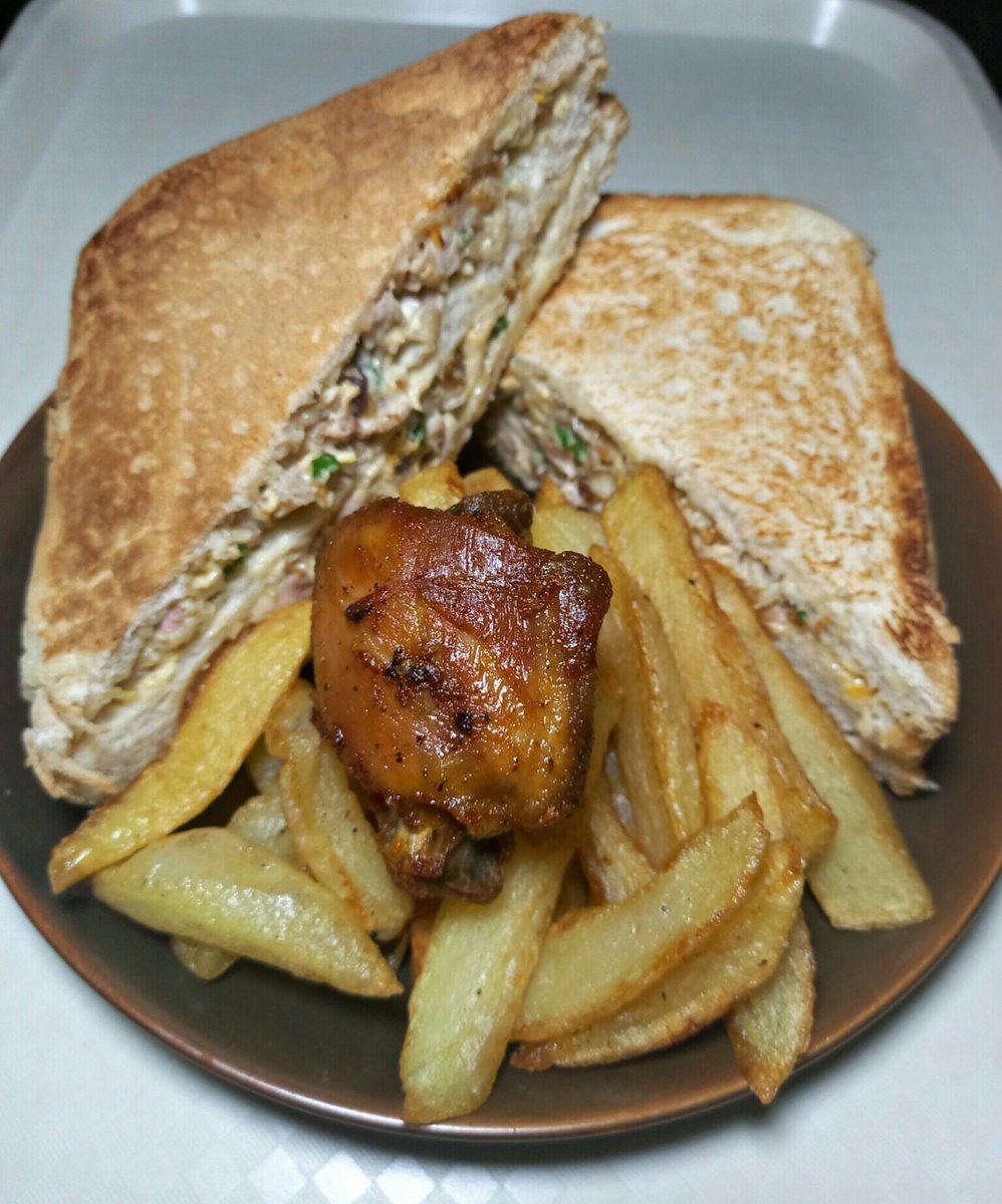 foodaffairZW's tweet photo. How you lunching? 🙂😋🥪
To order yours visit https://t.co/YbJ5vl9ygL…
Or contact +263773973693.
View our catalog https://t.co/3QV5Ggpnb6
#SandwichesAreForWhenever
#AllSoYummyAlsoTasty
#ItsAFoodAffair
#BreadShallNotGoAlone https://t.co/ZQJGm5nju2