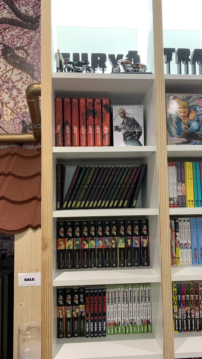 LireEnBulles's tweet photo. Je suis allée à @IkigaiMangaShop où j’ai enfin pu rencontrer @LittleBigDam qui m’a fait le tour du proprio. C’est super beau. La déco a été faite avec soin par des passionnés attentifs à chaque chose. Dam &amp; @ikigreg sont géniaux.J’ai adoré. Je vous souhaite le meilleur les gars🍀 https://t.co/gMEYoMrUcS