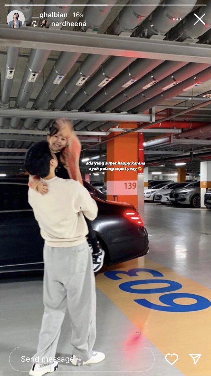 lalovvi's tweet image. meanwhile story ghalbian : jiye baru untuk diandraku dan panci baru untuk nardheenaku… #yeah #famfirst