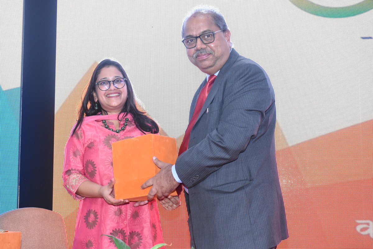 educate_girls's tweet photo. Vijaylakshmi Saxena, CFO, #EducateGirls took the stage at the G20 Domestic Outreach Event in Varanasi.
She shared the remarkable story of the Educate Girls' #DevelopmentImpactBond in #education - the first in the world and how it surpassed both its target outcomes.

#Impactbonds https://t.co/cIuYfaJnmf