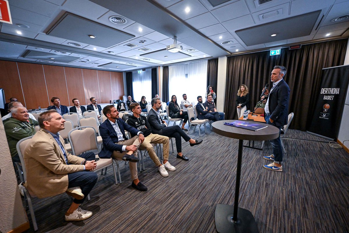 DerthonaBasket's tweet photo. Supercoppa LBA 2023:  @costacrociere e #DerthonaBasket annunciano una #partnership sempre più forte 🤝

Il comunicato 👉 https://t.co/K5pAxptaPA

#DBpartner https://t.co/3eaKbbSVkc