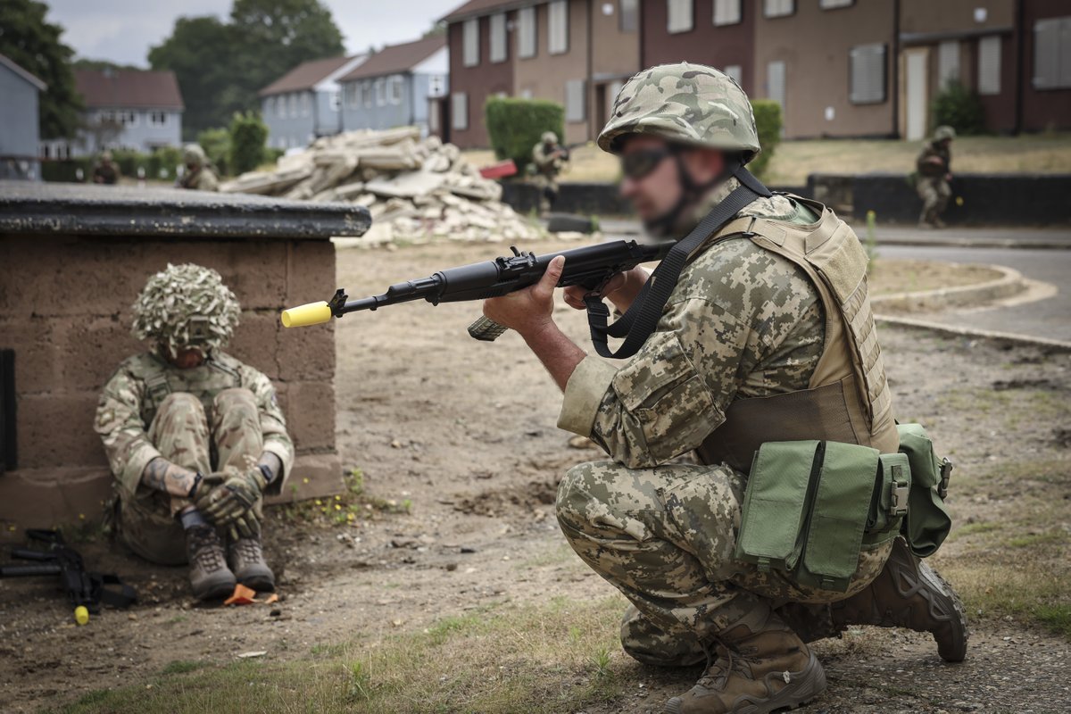 "This is the one of the most important mobilisations we've seen in years... So, yes, absolutely I was a volunteer for this mission."- Major Rawji on Op Interflex, the UK-led training programme for Ukrainians. 

Read more here:
ow.ly/hgfR50OYmaG

🇺🇦#StandWithUkraine🇺🇦
