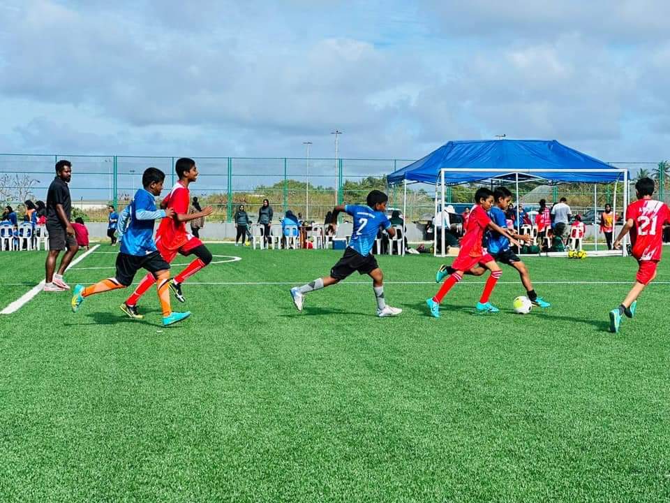 FSFuvahmulah's tweet photo. Late Fauzan’s Memorial Football &amp;Handball Tournament 2023-2024
Day 1
@MoEdumv 
https://t.co/NEnZgDbIE3 https://t.co/FhzESycqMr