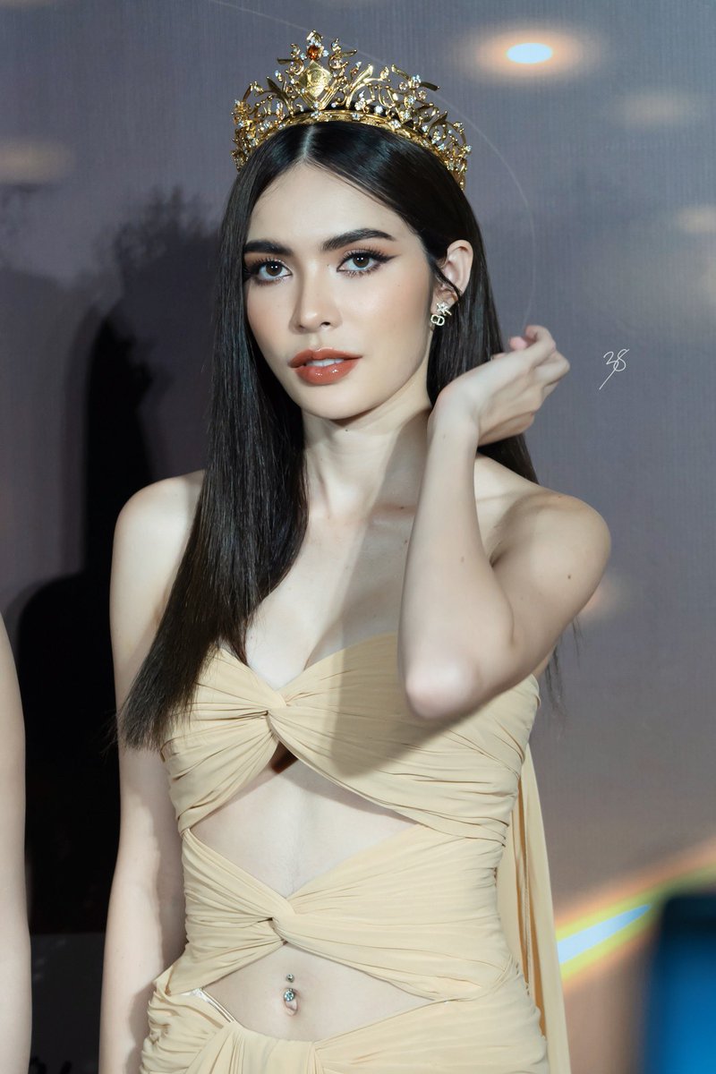 everythngwbcl_a's tweet photo. โอ้โหหหหหหหห

#FinalMGTRG24xENGLOT
#ชาล็อตออสติน #CharlotteAustin
@itscharlotty https://t.co/xflUznv2y3