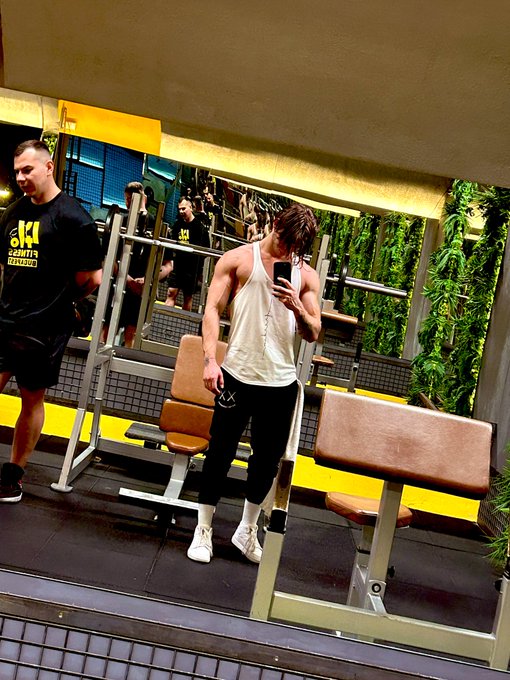 GYM GYM GYM https://t.co/Ps0wGGZRJ2