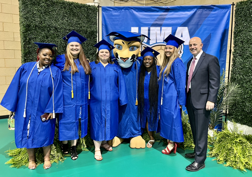 UltimateMedical's tweet photo. Today’s your day, grads! We can’t wait to celebrate you! 🎓 #UMAgrad https://t.co/Pp8iZ5mnaU