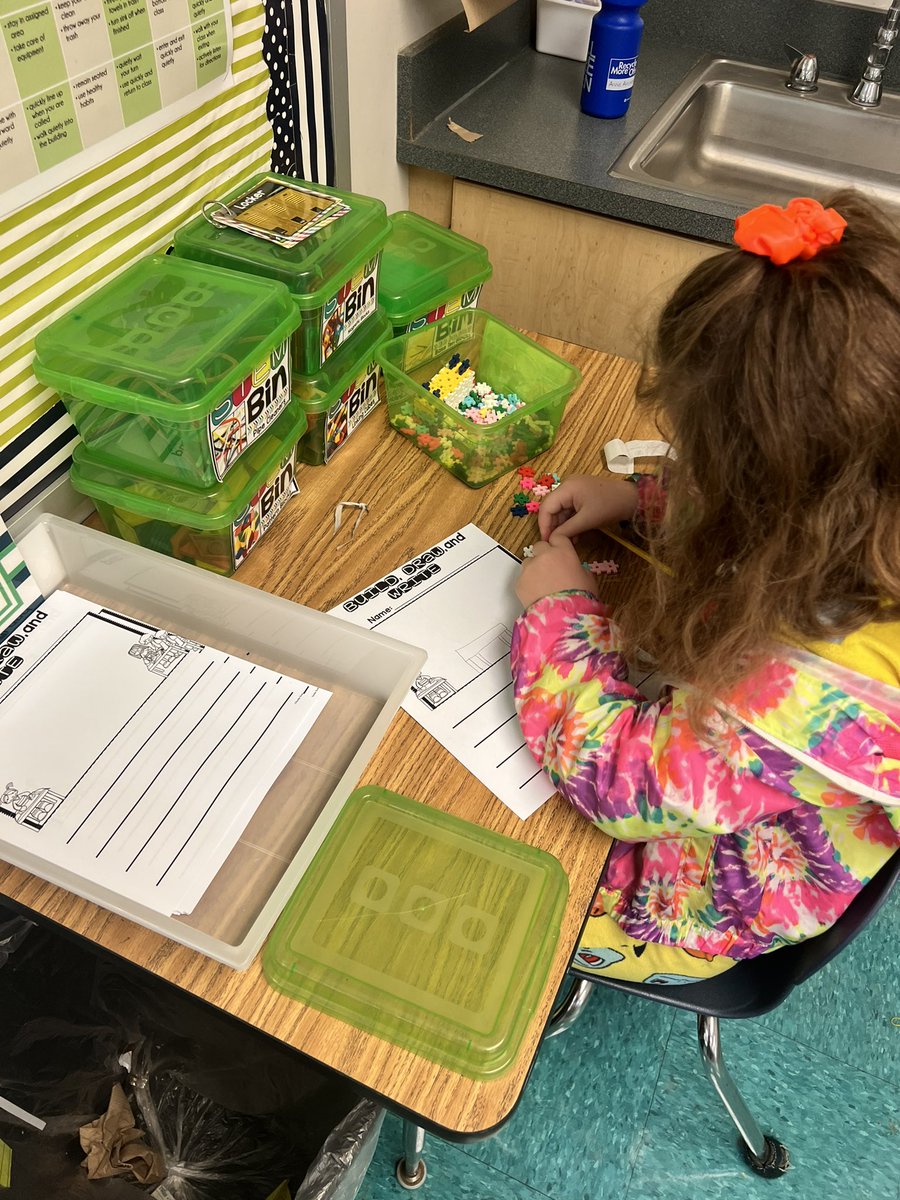 We ♥️ Literacy Centers!