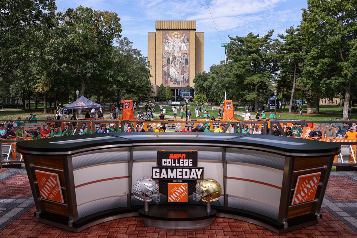 FightingIrish's tweet photo. South Bend is the place to be. https://t.co/OgNGL8AUsp