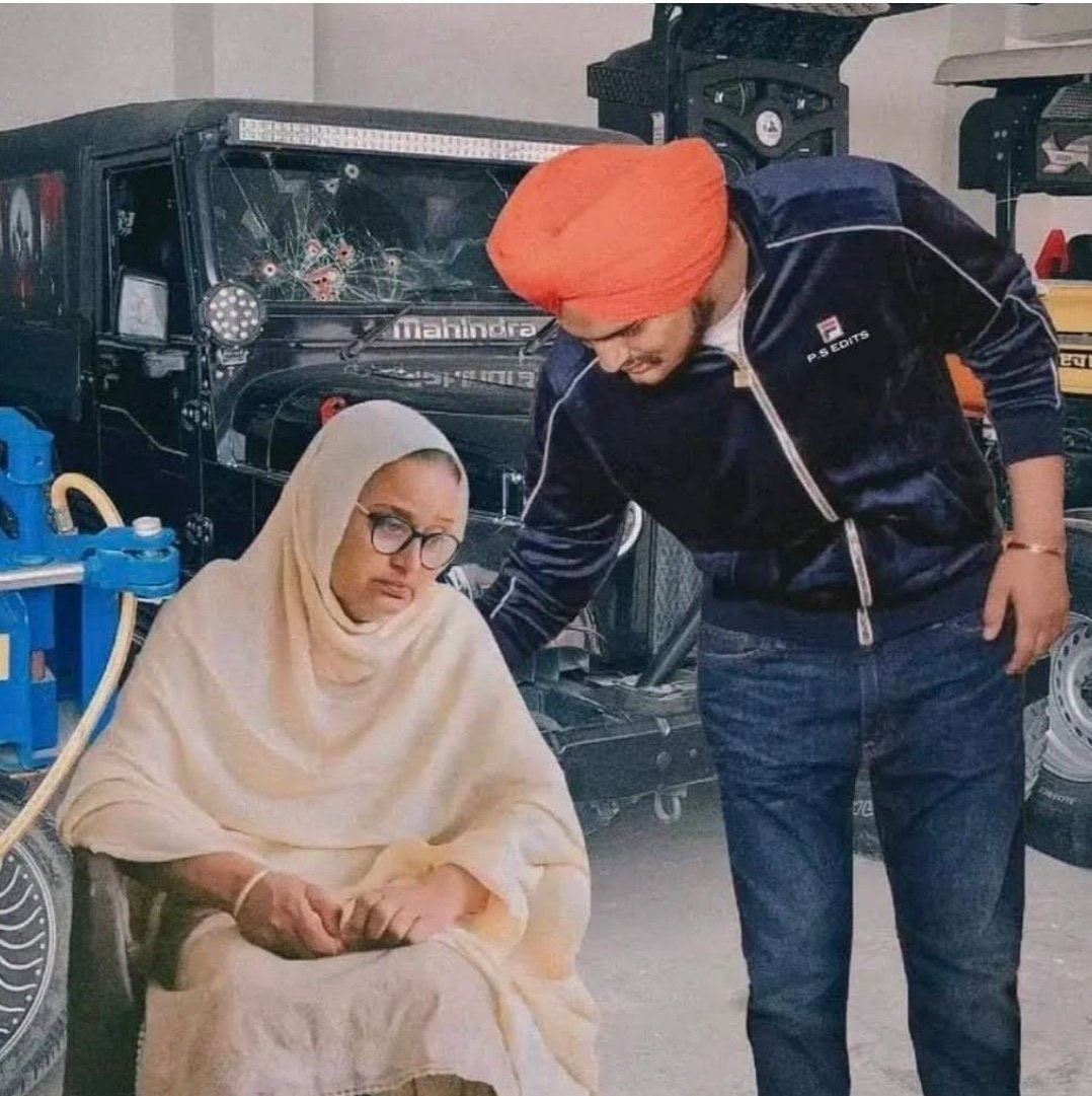 Bikramj69764422's tweet photo. ਸਿੰਧੂ ਦੇ ਮਾਤਾ ਪਿਤਾ ਨੂੰ ਇਨਸਾਫ਼ ਚਾਹੀਦਾ ਲਾਰੇ ਨਹੀਂ 

#ਇਨਸਾਫ_ਚਾਹੀਦਾ_ਲਾਰੇ_ਨਹੀਂ
#JusticeForSidhuMooseWala https://t.co/6QWUU5ZzEV