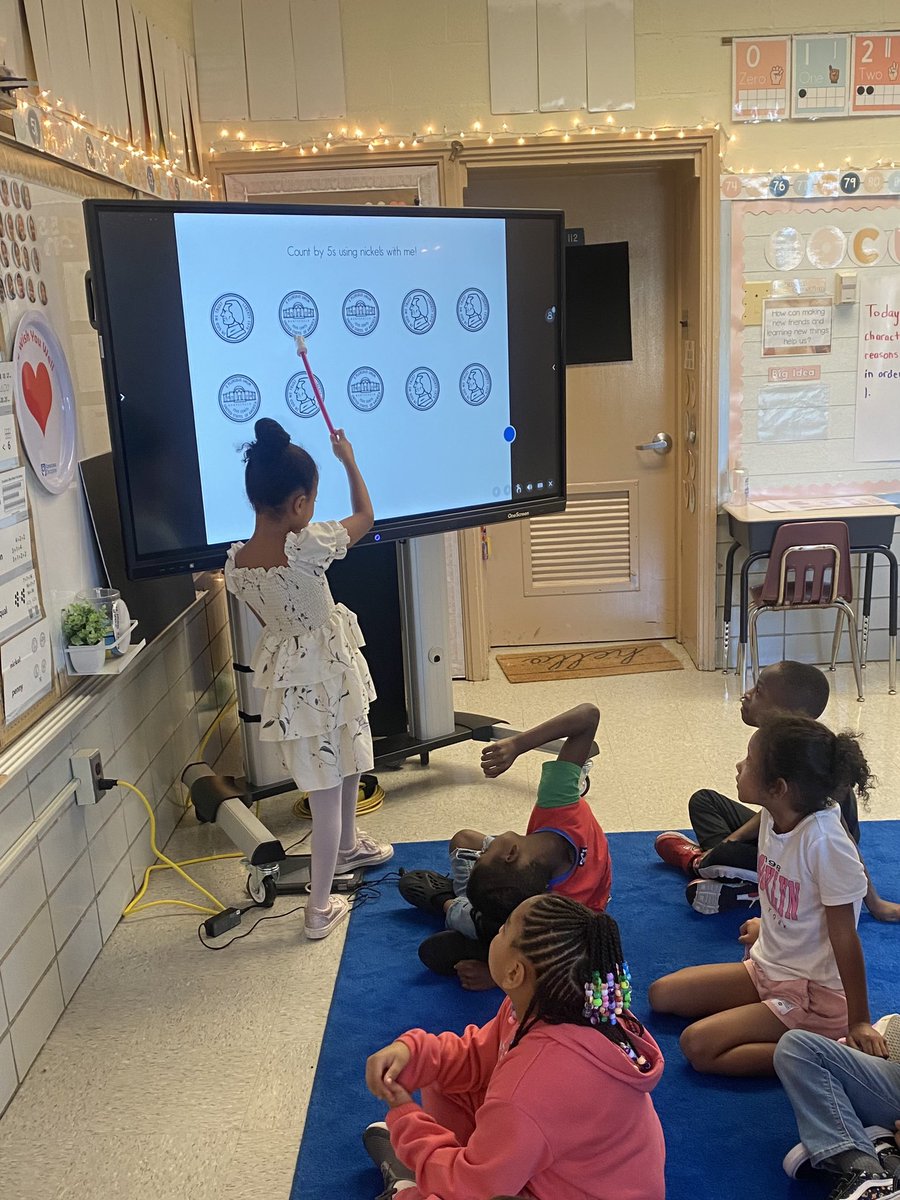 Brooke Smith tweet media