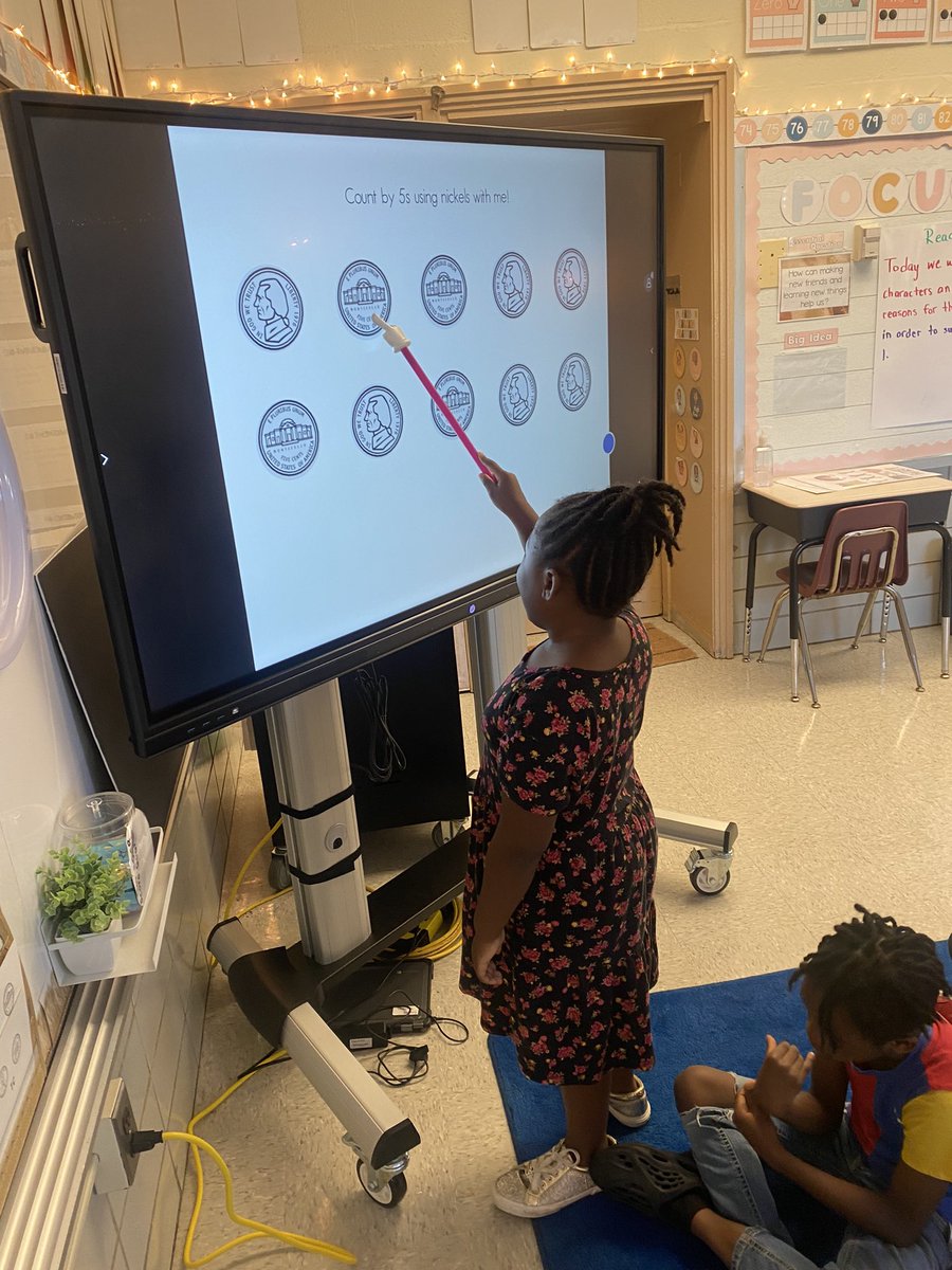 Brooke Smith tweet media