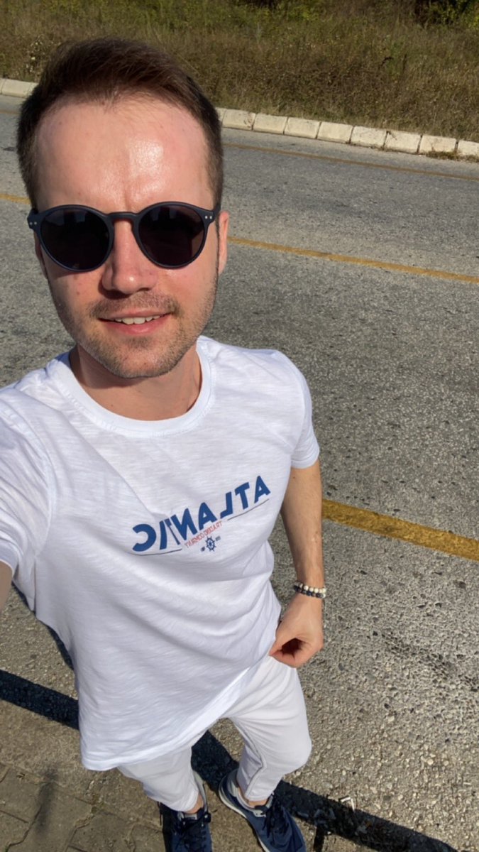 SametErkin's tweet photo. 😎 
#eylül #cumartesi ☀️ https://t.co/J0z3YEM4DV