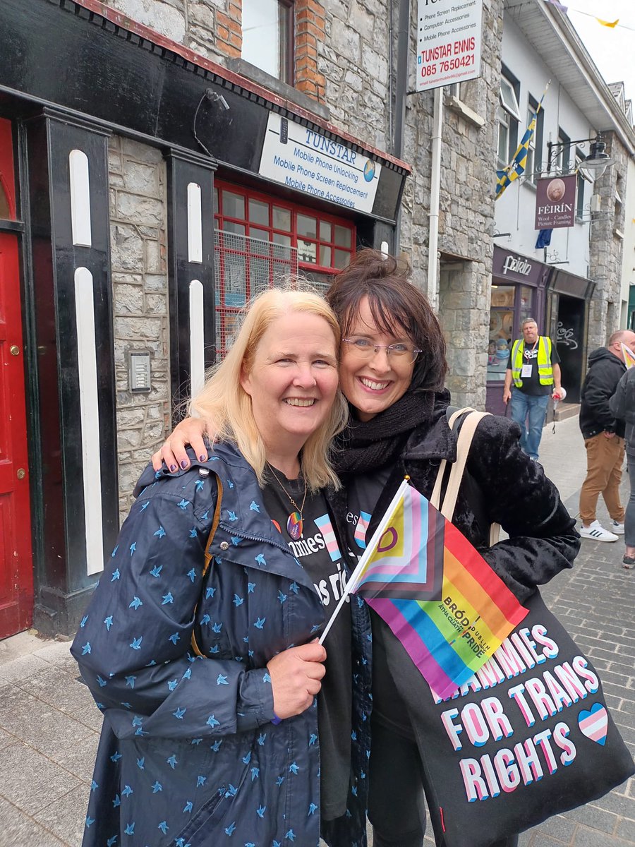 Fantastic first #Pride march ever in Co Clare this morning - congratulations to all in <a href="/QuareClareLGBTQ/">Quare Clare LGBTQIA+</a> and Happy Pride everyone 🏳️‍🌈🏳️‍⚧️

#protecttranskids #TransRightsAreHumanRights #LGBTQIA #Pride2023 <a href="/TransEqTogether/">Trans Equality Together</a>