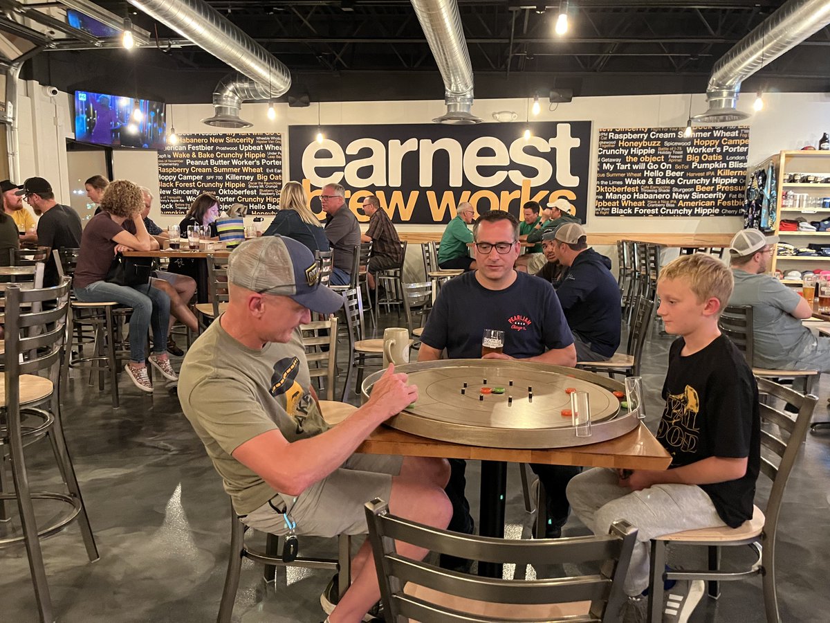 ExtraPintToledo's tweet image. Had a great time last night at @earnestbeer Westgate. We meet some new friends and got to flick around with some old ones as well. Cheers!🍻 #crokinole