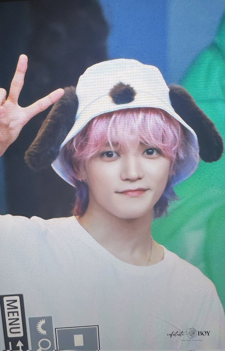 bertautt_'s tweet photo. taeyong beneran kaya boneka https://t.co/haESKT7maw