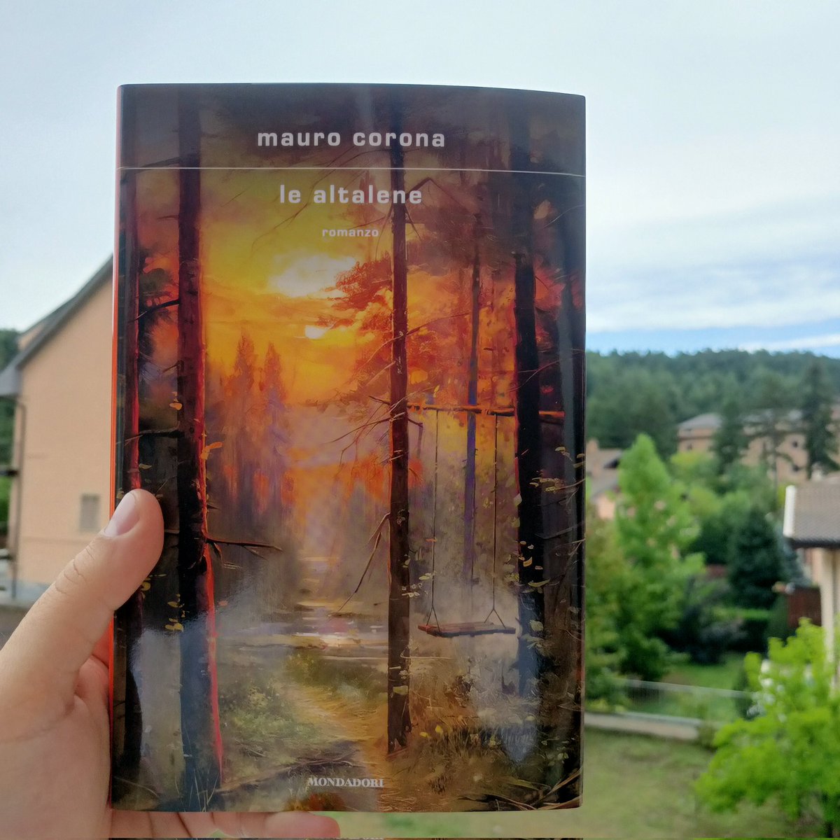pazdek's tweet photo. Appena preso l'ultimo libro.
@CoronaMauro anche sulle montagne in Abruzzo ti si legge sempre con grande piacere 🔝😍 https://t.co/eL0UxNgQU1