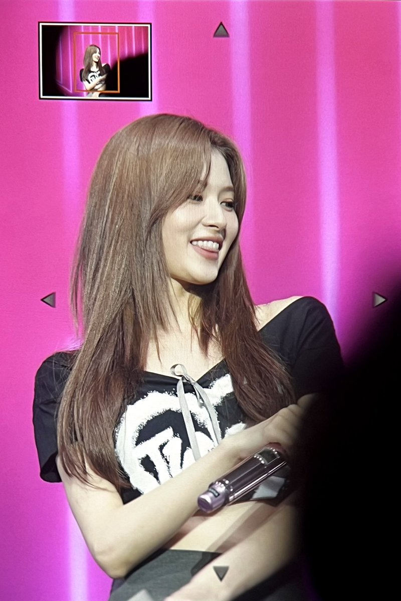 [230923] Ready to be in BKK  프리뷰

오늘 너무 예뻐요 💓

#TWICE #트와이스
#사나 #SANA #湊崎紗夏 
#サナ #とにかく可愛い湊崎