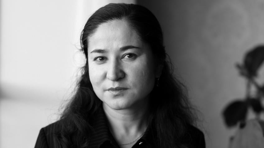 Spring02060527's tweet photo. Professor #Dawut's sentence is not evidence of any wrongdoing on her part, but of Beijing's unrelenting cultural persecution of Uyghurs, hostility to free expression, and disdain for fair trial rights – all serious violations of international law.  #热依拉达吾提 #一人一推 #hrw https://t.co/7AWs5HLeQD