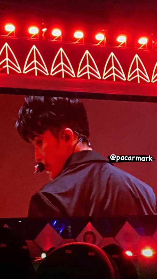 nnomin_09's tweet photo. Takbirrr #mark https://t.co/rPlKLH1cPt