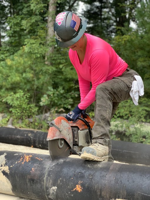 Here&rsquo;s what&rsquo;s under my work clothes 🤭   I&rsquo;m a Woman in construction 🚧     Have a great weekend y&rsquo;all