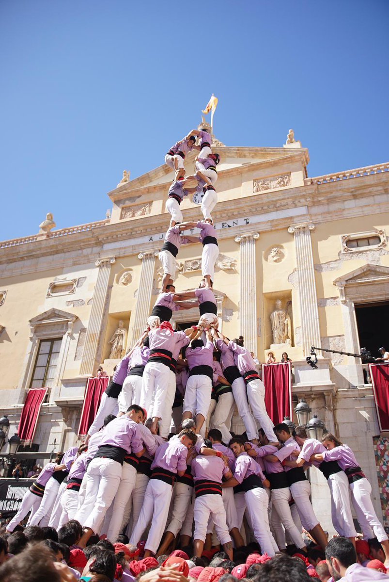 SantateclaTGN's tweet photo. @xiquetstgn @JoveDeTarragona @CCSPISP @XiquetsSerrallo 2a ronda finalitzada! ✨

@xiquetstgn: 4 de 9 f carregat.
@JoveDeTarragona: id de 2 de 9 fm.
@CCSPISP: 2 de 7 descarregat.
@XiquetsSerrallo: id 7 de 7. https://t.co/RDBBimSwLR