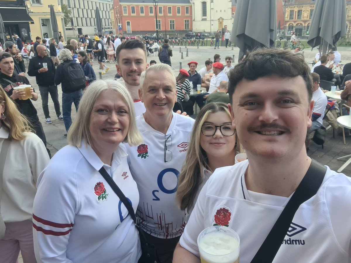 Family reunion ❤️ #England Rugby #Lille # Engagement 💍