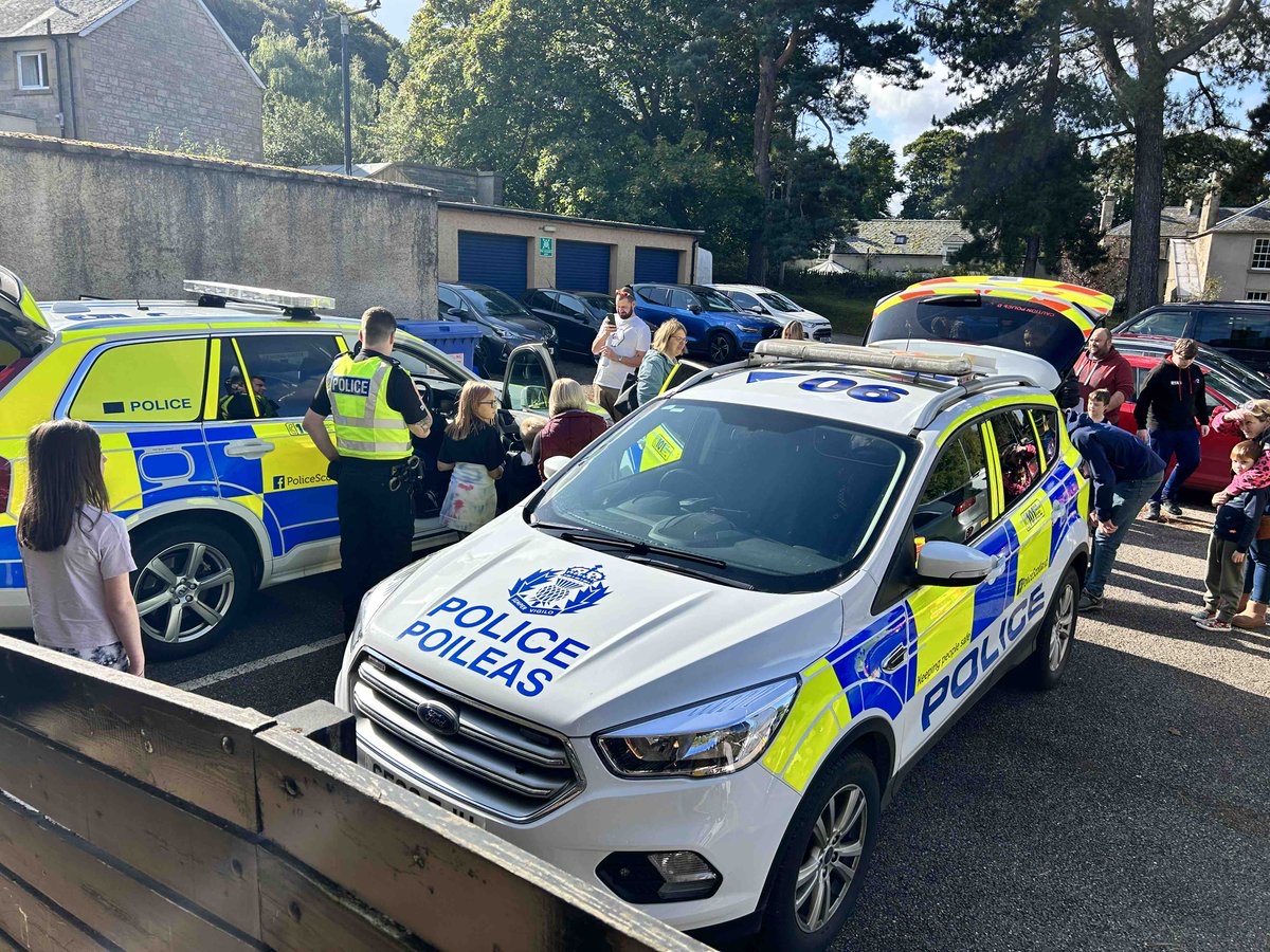 PSOSNorthEast's tweet photo. A great turn out for our #OpenDoorsDay at #ForresPoliceOffice Thank you to everyone who came down and we hope you enjoyed yourselves meeting the officers and Police Dogs involved. #CommunityPolicing #MorayOpenDoorsDay https://t.co/rjbgapRKBM https://t.co/oW8wbHLIDl