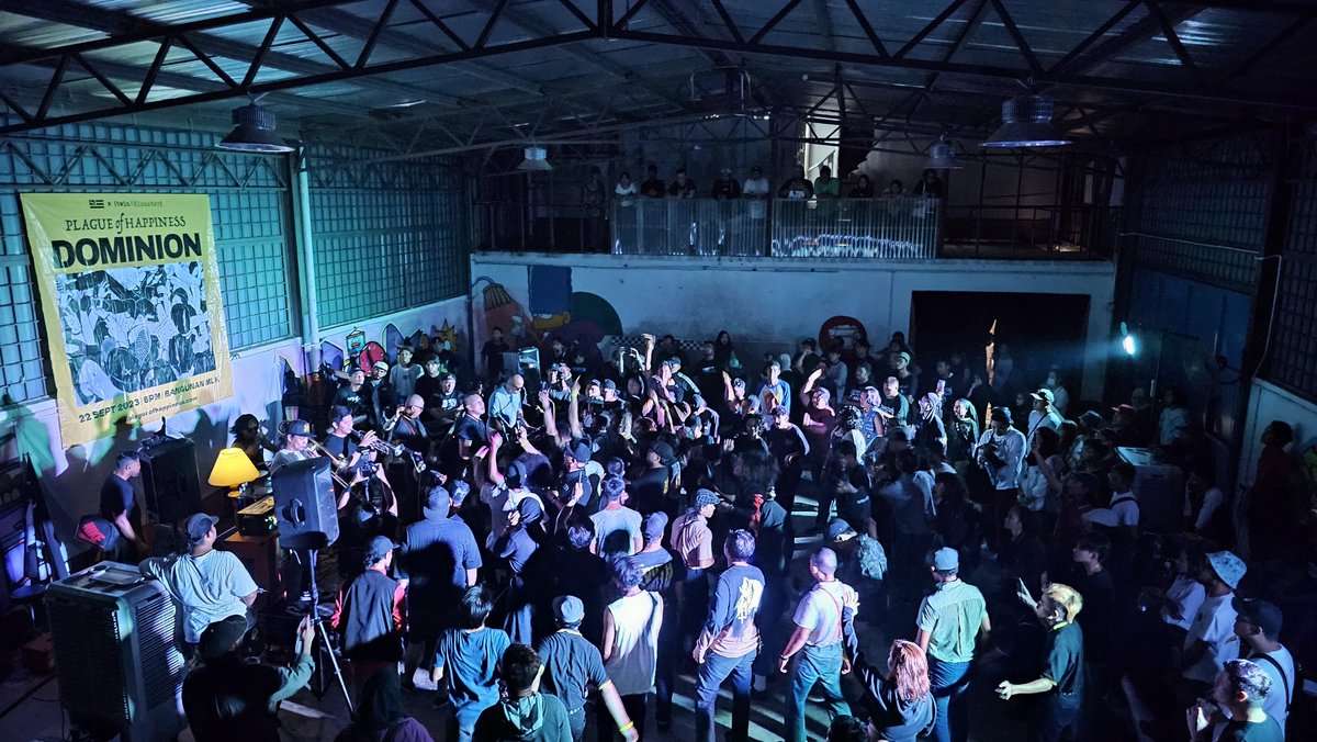 lanlanhd's tweet photo. Plague of Happiness//Dominion Tour//Bangunan.Mlk https://t.co/1ywwsr8UMb