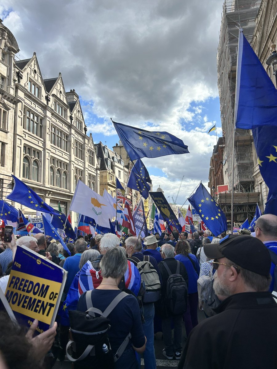 sianmartin's tweet image. Great atmosphere #RejoinMarch