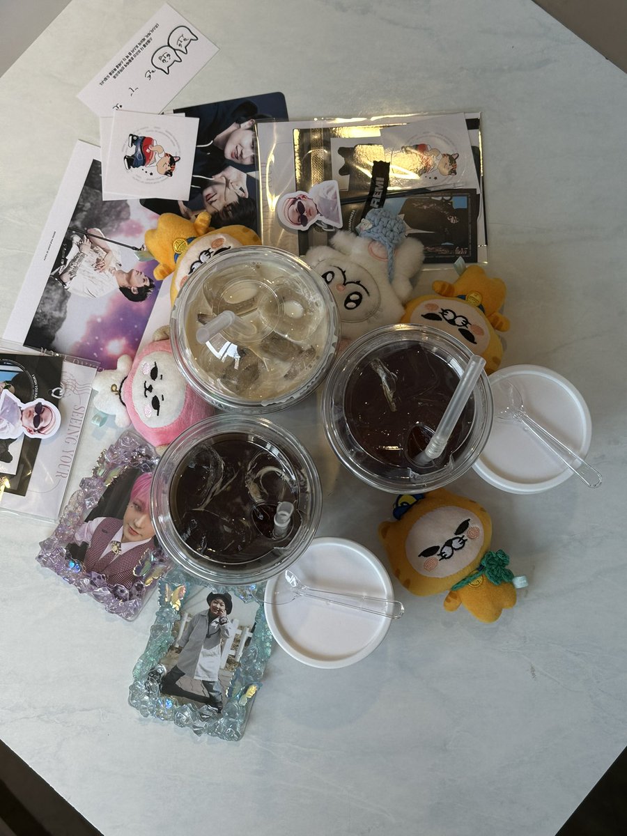 summer_night416's tweet photo. 정말 침(?)흘리며 감탄했음!!🤤🔥
내가 지금 팝업스토어에 온 건가?
생카에 온 건가?? 아주그냥 ㅠㅠ 멋져서
계속 구경함!!!!!
#소중히_기억될_너의_9월들
#BLAZE_of_glory_DAY
#HAPPY_27th_HANSE_DAY https://t.co/fFakKxjqgw