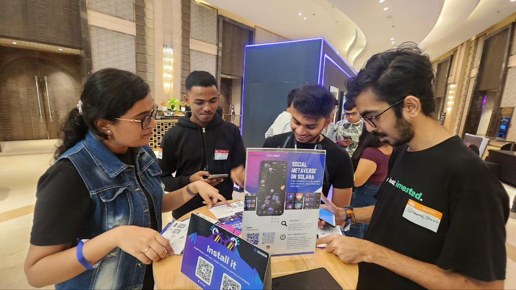 go_rosen's tweet image. Day 3 - @hackerhouses Mumbai 🥰

Meet us both in real life and in the Rosen metaverse 🌎

Be the pioneer in social metaverse, leading the trend and take the roof off from now 🙌🙌

#goviral #makethisgoviral #rosenapp #rosenmetaverse #socialmetaverse #solana #hackerhouse
