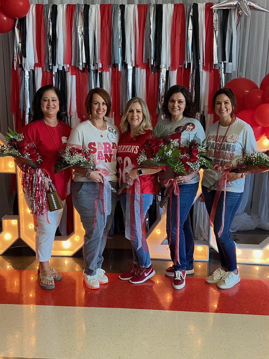 Wrapping up a great Hoco 2023🎉 It’s great to be a Spartan 🎉We are better together ❤️🩶 We were ALL IN and now it’s all over❣️