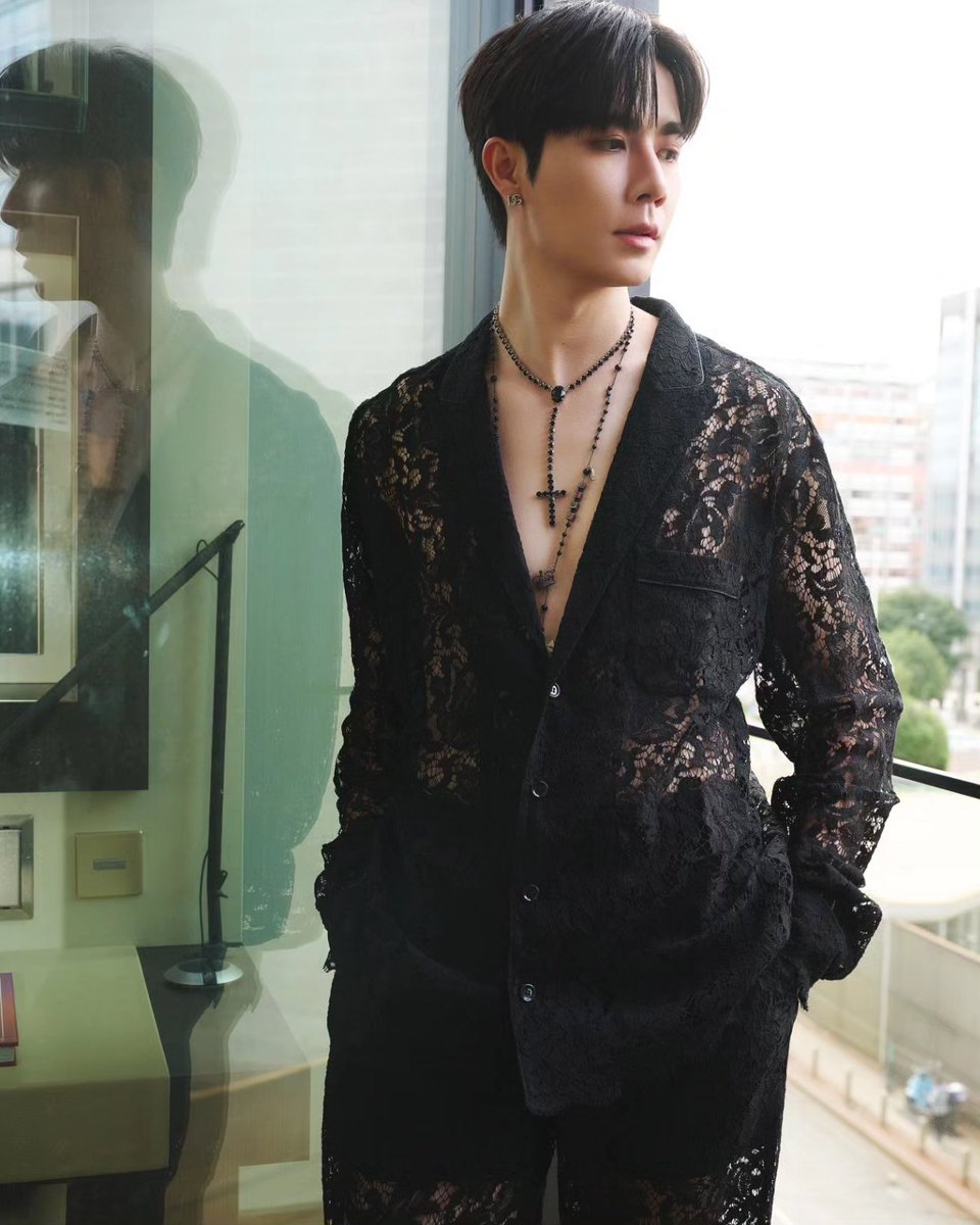 lipsmagazine_th's tweet photo. #FASHION  ตามติดกันแบบสุดสุด เพราะมิลานต้องลุกเป็นไฟ! พาส่องลุคสุดฮ็อตเกินต้าน ของซี-พฤกษ์เเละโบว์-เมลดา ในการเข้าร่วมโชว์ของ Dolce&amp;Gabbana SS24

@dolcegabbana
#DolceGabbana
#DGSS24 
#DGxZeePruk
#DGxBow
#DGSS24xZeepruk
#DGSS24xBow
#LIPSMAGAZINE https://t.co/bQjuZkjjho