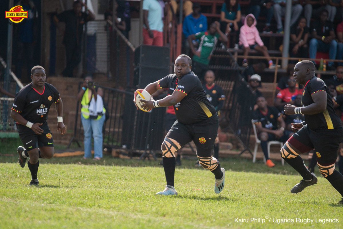 RugbyUGLegends's tweet image. Some of the best moments from the first half 

#TimeToCollect #SportPesaLegendsCup #KEvUGLegends