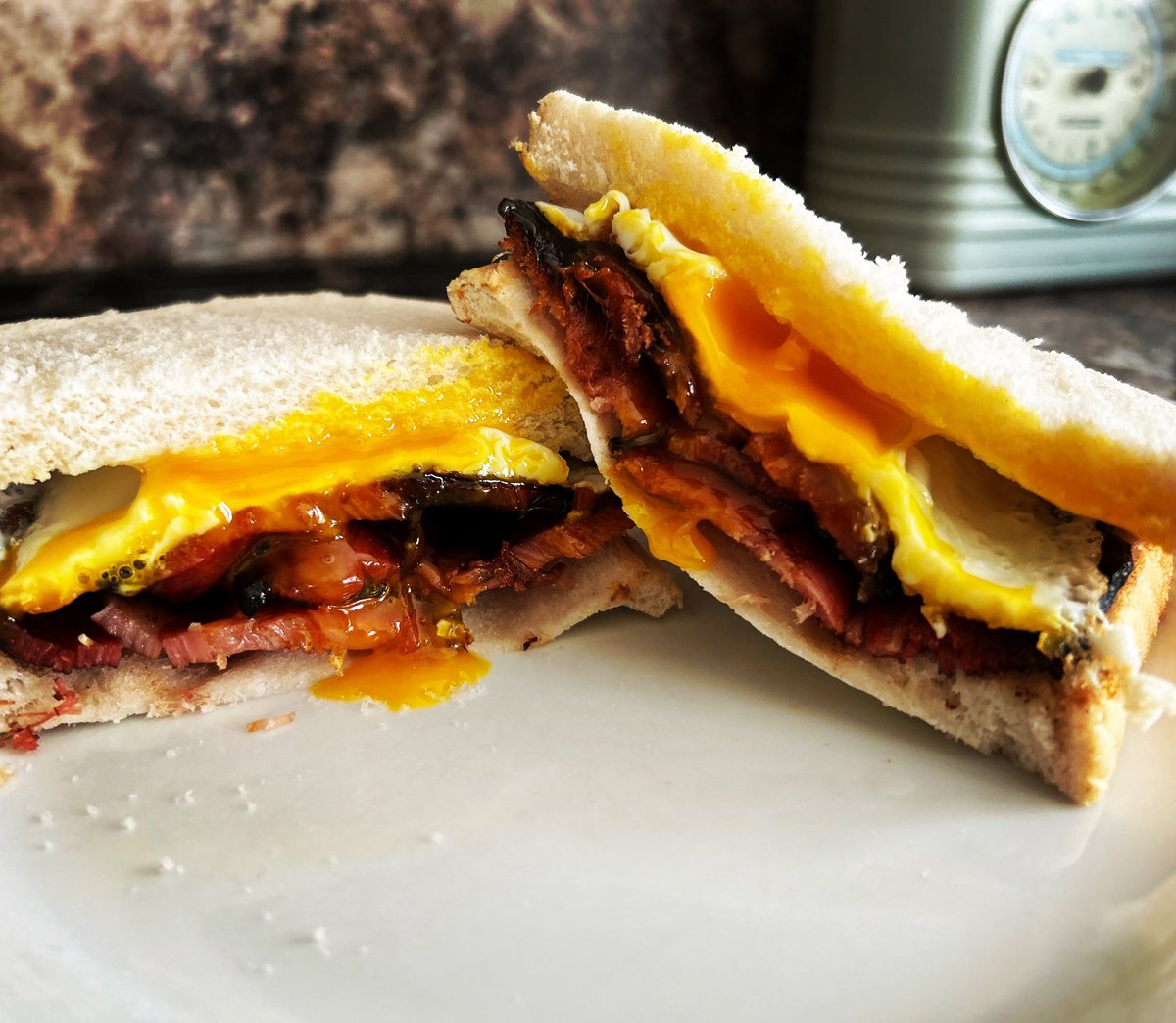 Quite possibly the best bacon sandwich I’ve ever had! 👌
Black treacle bacon 🥓
Local Guinea fowl egg 🍳 
#biteintobritish #backbritishfarming #baconsandwich #bacon #baconmakeseverythingbetter #britishfoodfortnight #lovebritishfood @LoveBritishFood @BiteintoBritish @SaveGBBacon